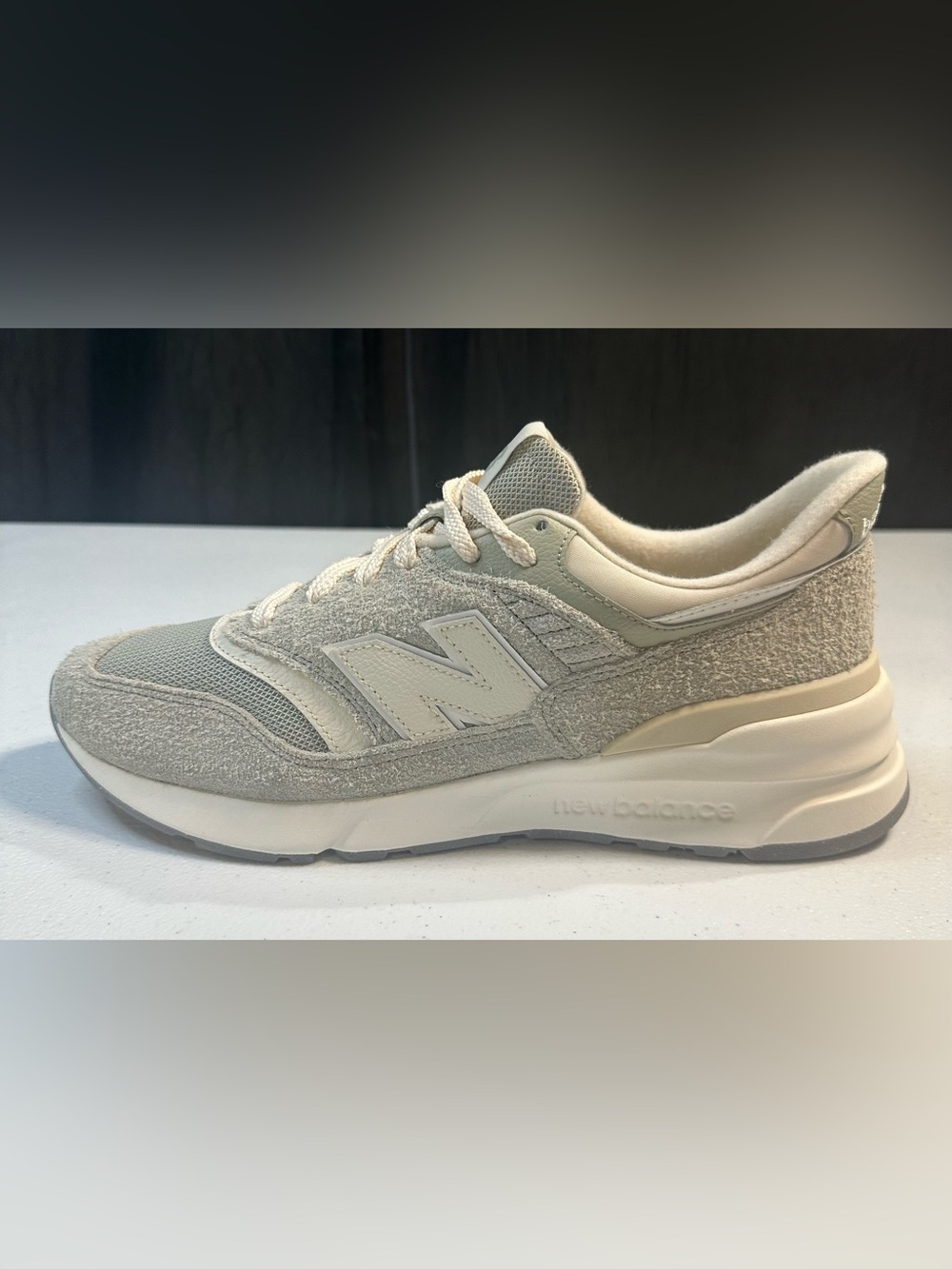 New Balance 997R Suede Sneakers U997REF Olivine/Linen Women’s 12.5 new w/out box - Picture 6 of 10